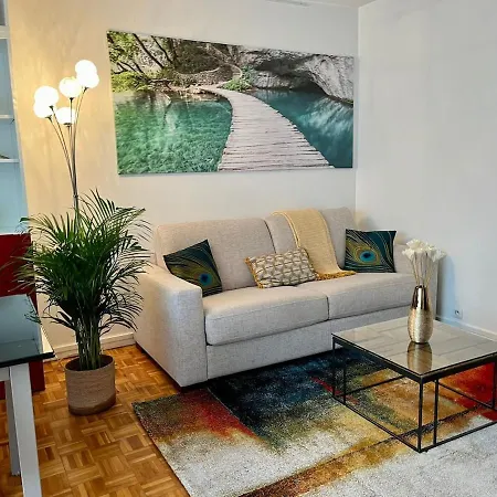 Spacious & Cozy 30 M2 Near Eiffel Tower Appartamento Parigi