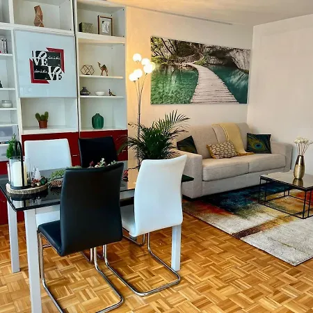 Spacious & Cozy 30 M2 Near Eiffel Tower