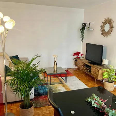Appartamento Spacious & Cozy 30 M2 Near Eiffel Tower Parigi
